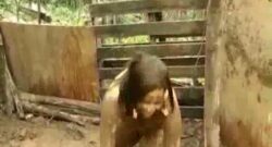 Mujer follando con un cerdo