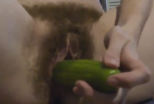 Masturbación melenuda con verduras